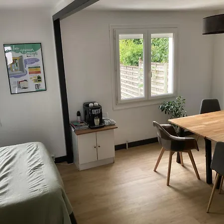 Cosy Apartment Saint-Sebastien-sur-Loire