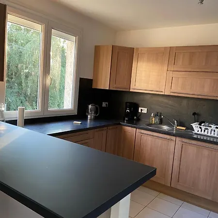 Cosy Apartment Saint-Sebastien-sur-Loire